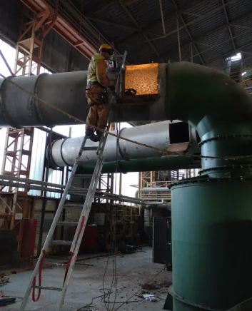 dela v globini in v zaplinjeni atmosferi