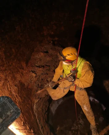 dela v globini in v zaplinjeni atmosferi